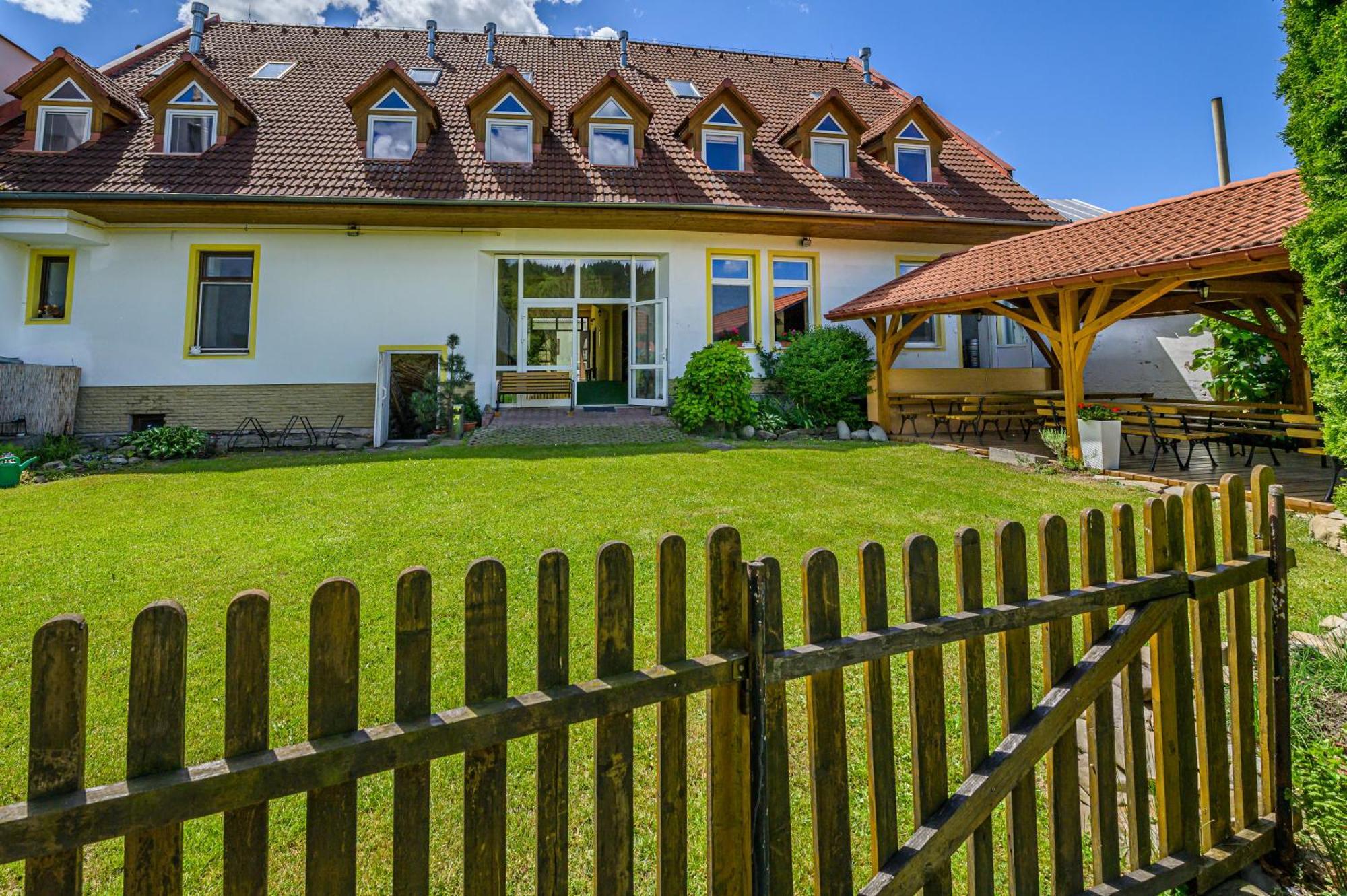 Penzion Antiqua Villa Szepesófalu Kültér fotó